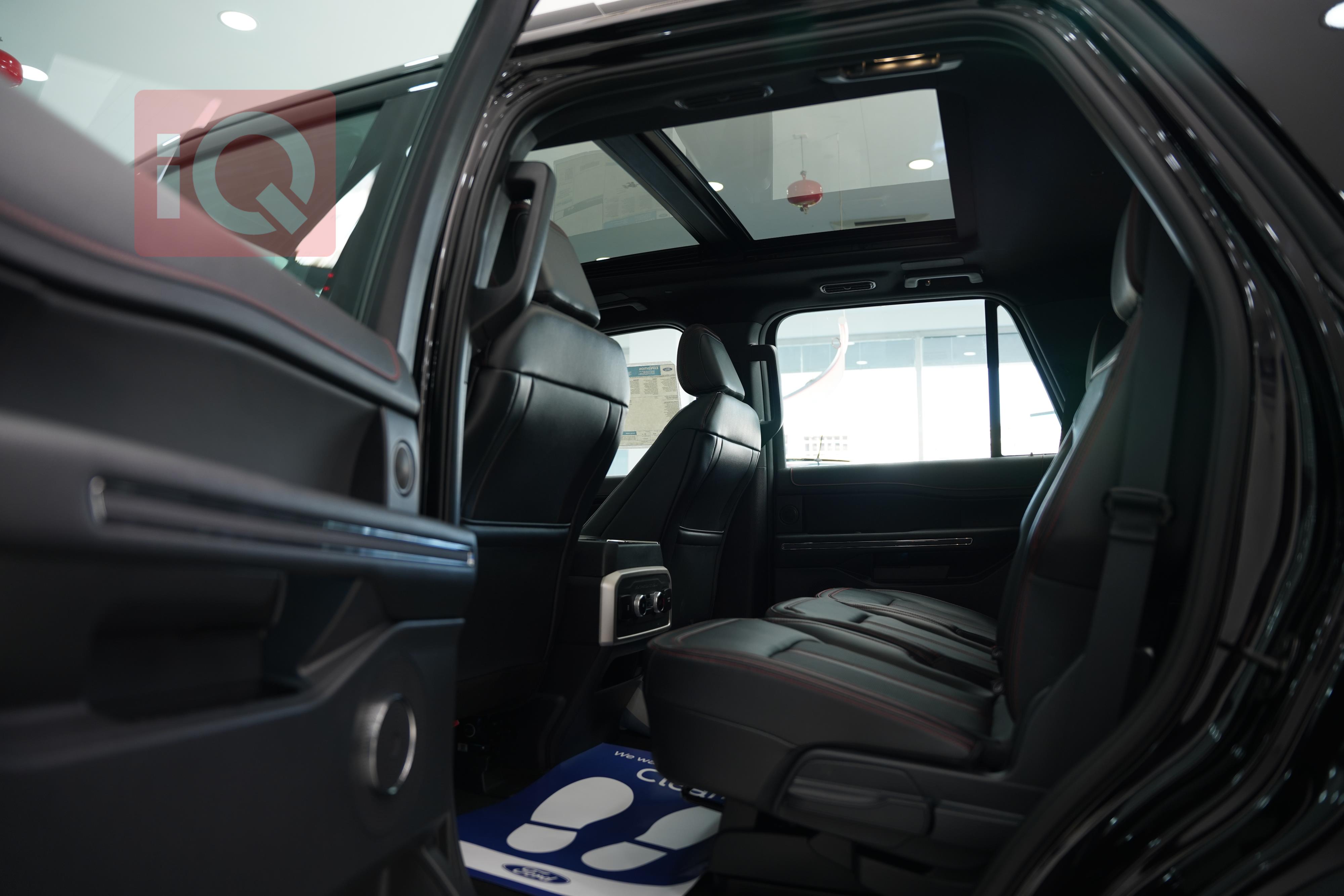 https://cdn.iqcars.ioDSC08006.JPG